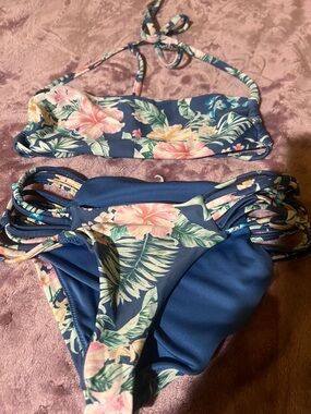 O'Neill Navy Blue Floral Bikini Set